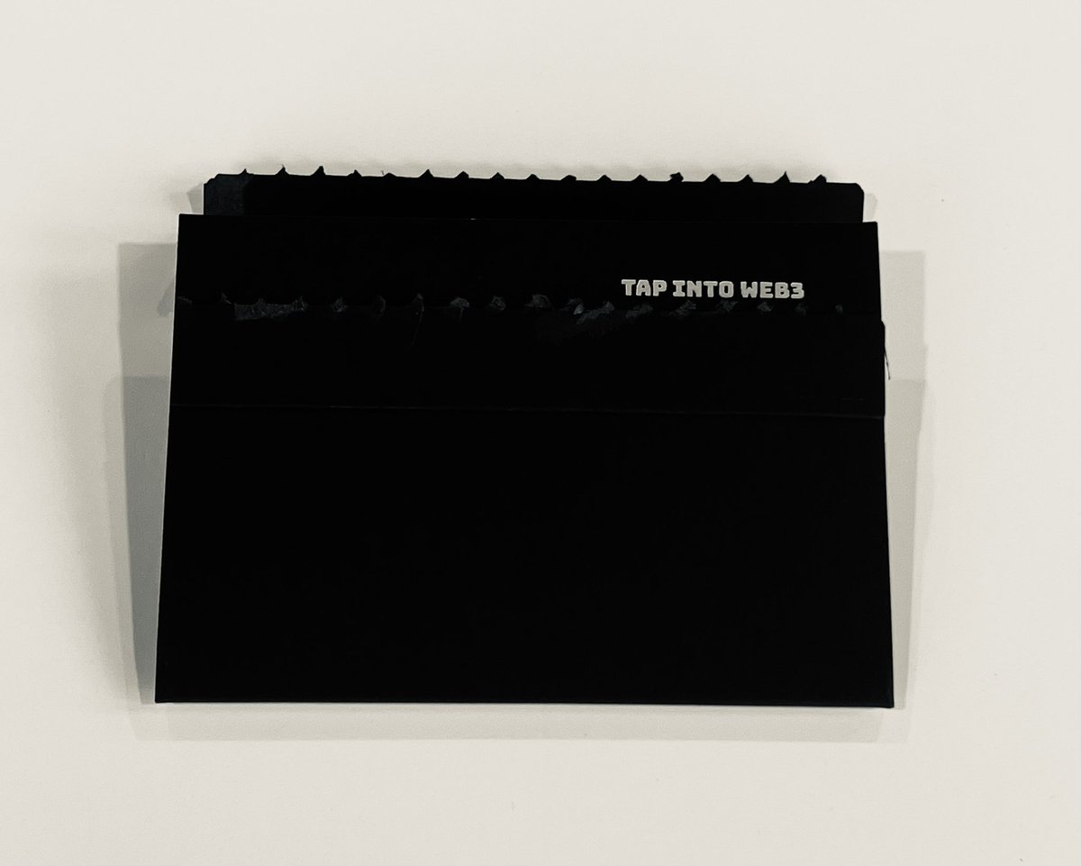 codycapital_'s tweet image. Just opened my CARTA wallet 😏
What a sleek looking Hardware Wallet 💎

@cartawallet @BlockchatDAO @AusCryptoCon 

#carta #blockchat #auscryptocon #hardware #wallet #cryptocurrency #invest #trade #digitalassets