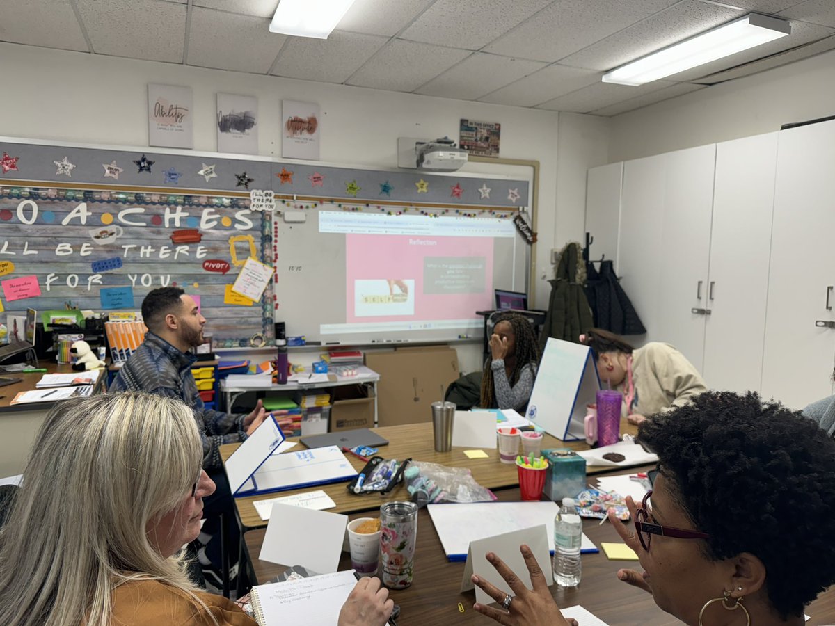EAS_Coach_FTPS's tweet photo. The learning never ends at EAS! Another fabulous day with @MathCoachCheryl , from a demo lesson, analyzing tasks, to planning a future lesson incorporating the 5 practices, our teachers walked away with a lot to use and apply! @EASRomero_FTPS https://t.co/GgGkUkE1AY