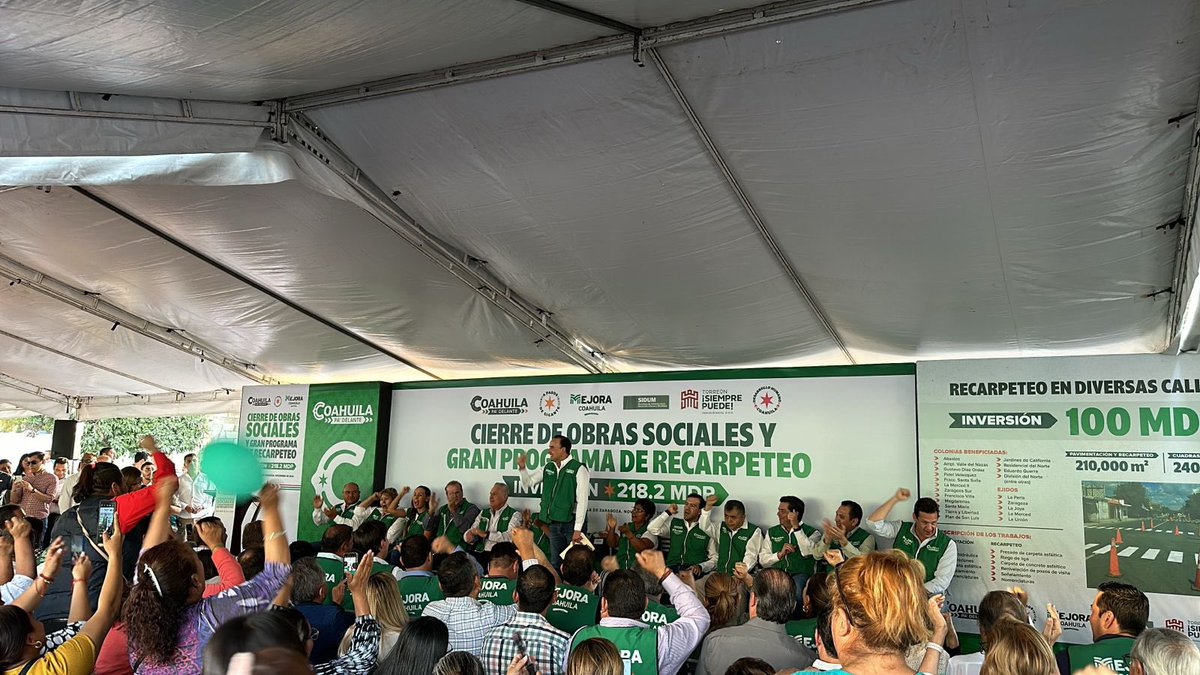manolojim's tweet photo. En #Torreón en el Cierre de Obras Sociales y Gran Programa de Recarpeteo. #CoahuilaPaDelante #APasosDeGigante https://t.co/R0E3CQH0Hb