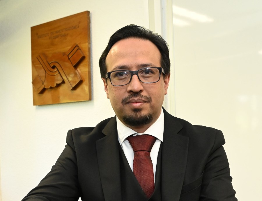 Gaceta_UNAM's tweet photo. Luis Estrada González, nuevo director del @UNAM_IIFs.

Invitó a la comunidad de esa entidad académica a seguir construyendo el Instituto excelente que merecen la UNAM y el país.

https://t.co/AwqiVqViwD https://t.co/kZ1FPvFSbj