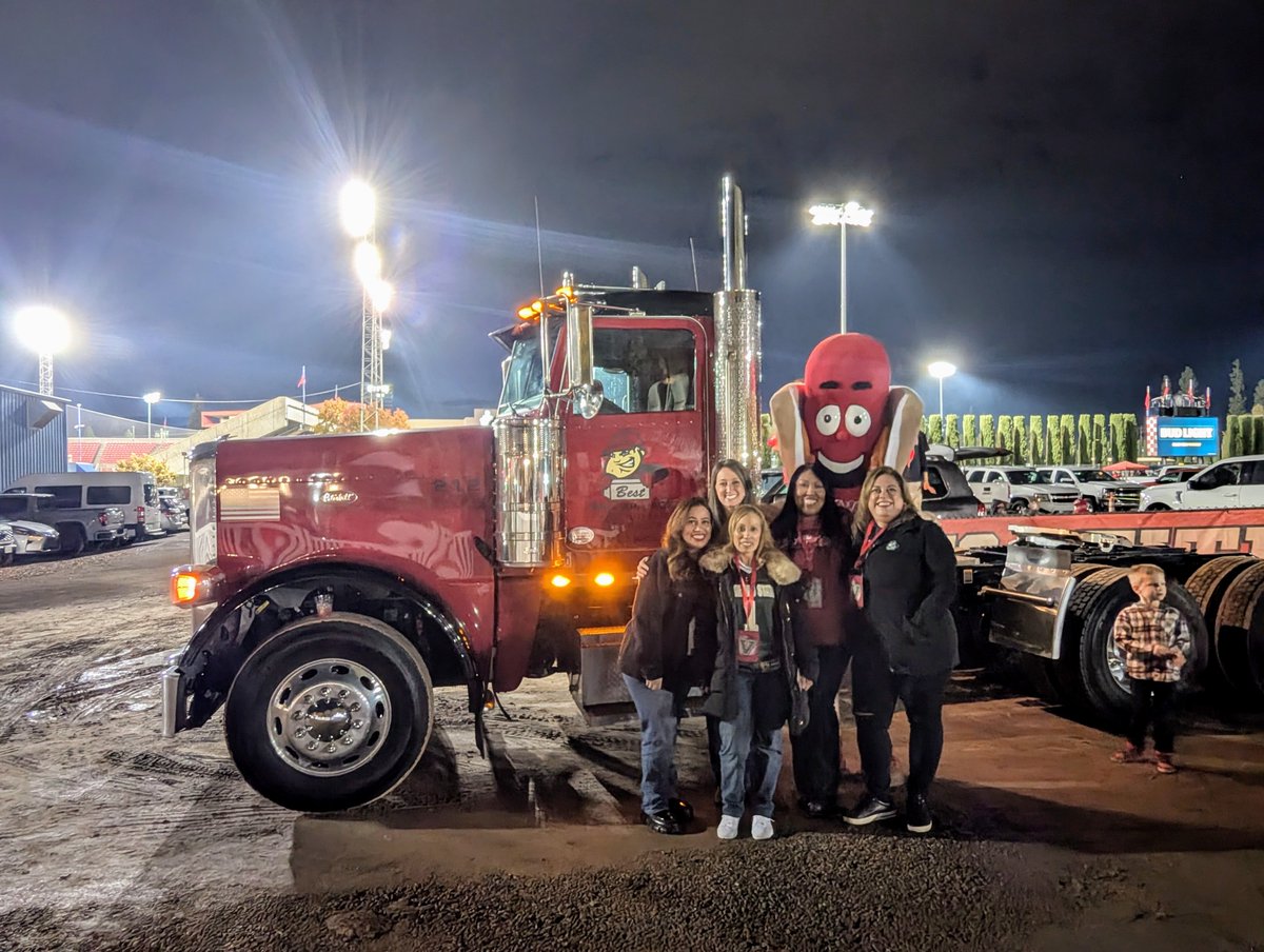 bestdrayage's tweet photo. 𝗪𝗢𝗪. About Saturday night.
 
𝗧𝗛𝗔𝗡𝗞 𝗬𝗢𝗨 everyone who joined us Saturday for our Customer Appreciation Tailgate. What a night it was. We are humbled and grateful to work with the best people in the industry.

Visit https://t.co/rKyZ7jkOSZ for a full gallery of our event. https://t.co/7zeKcmqKCT