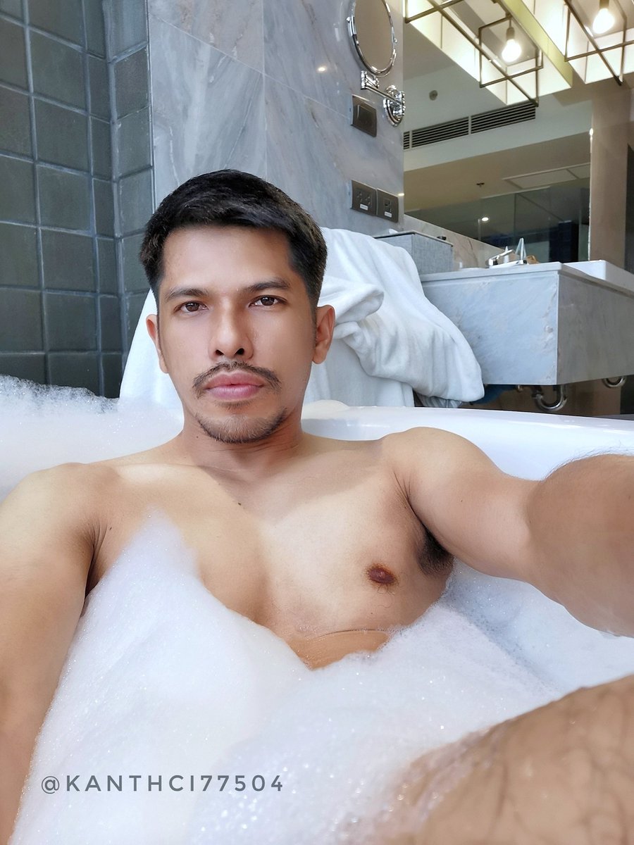 เรื่องลงอ่าง​นี่​ถนัด