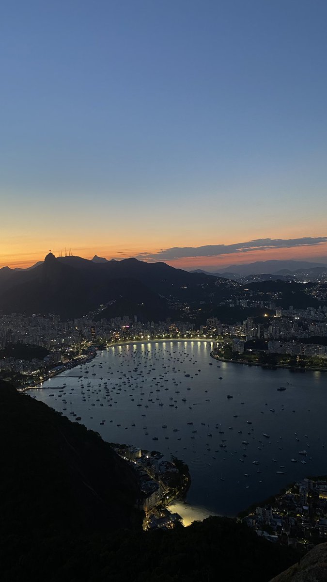 heecitou's tweet photo. o rio é lindo. https://t.co/2QXk733Pol