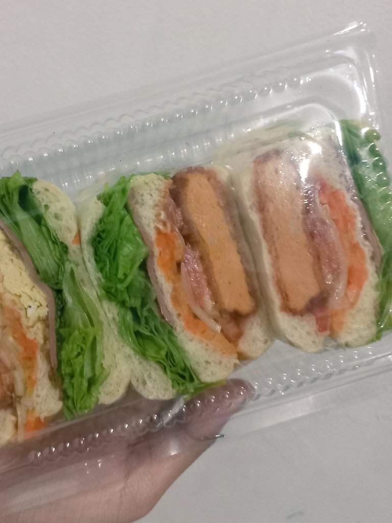 Iseng bikin wanpaku sandwich untuk keponakan tercinta ❤️