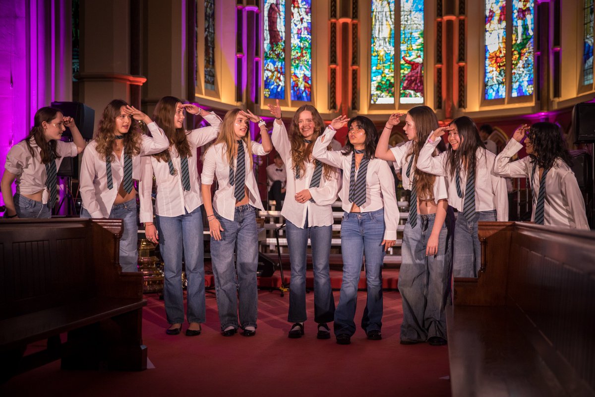 Catching up on some highlights of the middle part of the Michaelmas Term: 1: House Unison and House Part-Song Competitions...'The Girl from Ipanema' and Nat King Cole's L-O-V-E to the Jamelia's Superstar!