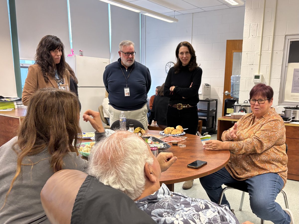 The Social Studies, Business, and Internship Department had their yearly Friendsgiving meal today! Teachers brought in homemade foods and enjoyed the festive feast. We wish everyone a great holiday weekend!