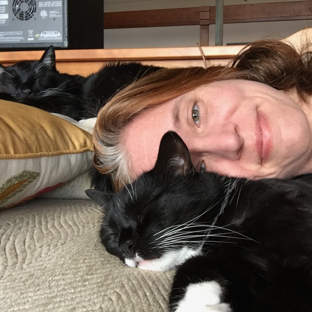 CASPCA's tweet photo. Meet Jen, a lifelong animal lover and one of our most dedicated supporters! 💙😺 From fostering to donating, Jen’s passion inspires her to give back. Join her in making a difference this Giving Tuesday: https://t.co/7sAMBGxBSJ. 😻🐾 https://t.co/6sMGRnRwqS