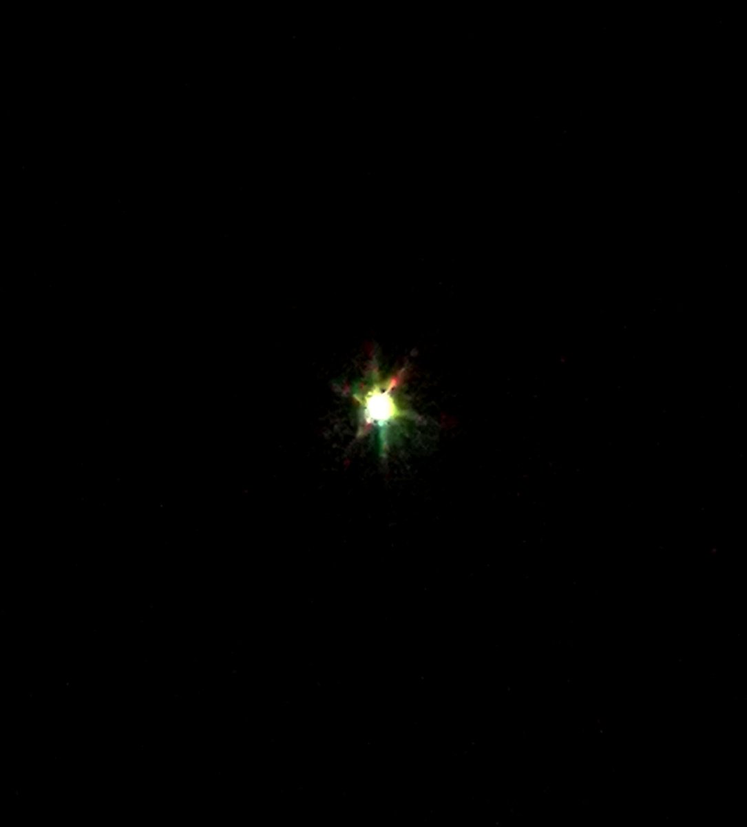 aydiosmisio's tweet photo. La estrella que cambia de color. 
Canopus1​2​ es el nombre de la estrella Alfa Carinae (α Car).Situada a unos 310 años luz del Sol, tiene una luminosidad más de 10 000 veces superior a la luminosidad del Sol, es ocho veces más masiva. Tiene una temperatura de alrededor de 7400 K. https://t.co/LbdyqXrnPZ