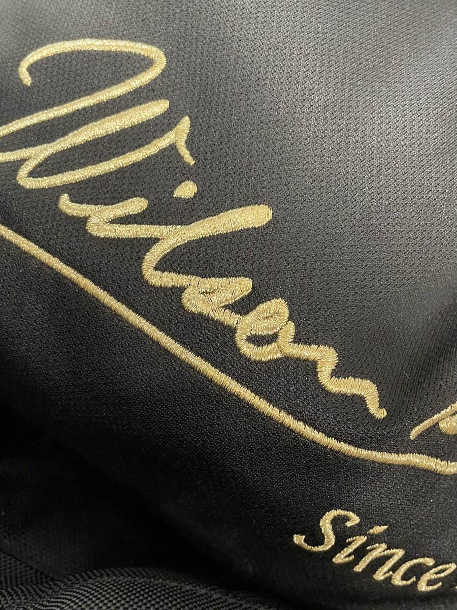 Kemmotsu44's tweet photo. 高崎線上り小田原行きでWilsonのグローブを拾いました。
内野手用です。
鴻巣で乗った時には既に落ちてました。
上尾駅で駅員さんに届けました。
高校球児のものであってもなくても持ち主のもとへ帰れますように。

#高崎線 #グローブ #wilson #埼玉 #野球 #高校球児 #内野手 https://t.co/8Y3TO1vv21