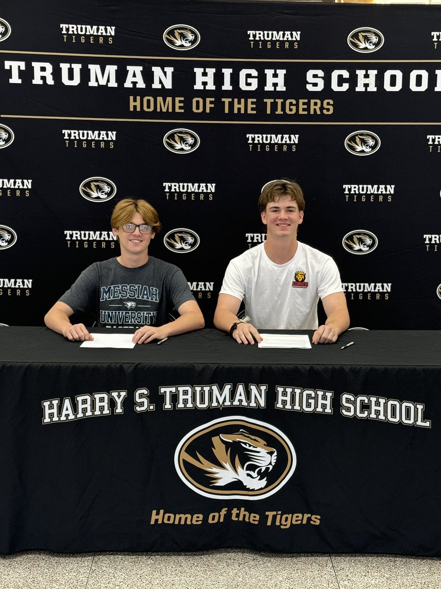 BTSDAthletics's tweet image. Truman Baseball players Nate Gilson (Kings College) and Kevin Pickard (Messiah) officially committed to play at the next level! Congratulations to two outstanding student athletes and Tigers!Congratulations guys!
@SOLsports @TrumanTigerBTSD @lblegion @fallsbaseball 
#btsdtigers