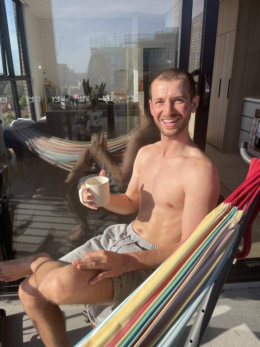 Sean_Candler's tweet image. RECOVER | Morning sunlight is a powerful way to support your health. It resets your circadian rhythm, boosting sleep, energy, and hormones. Try NET habits: pair sunlight with a walk, watering plants, or enjoying tea. Start small—your body will thank you.  #MorningSunlight #EMRG