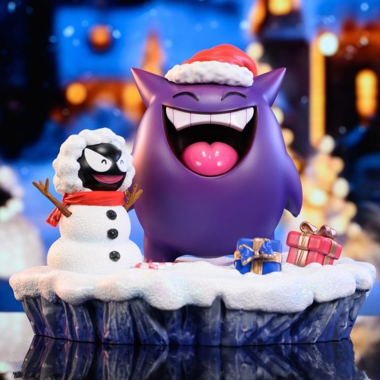 avianoir's tweet photo. This Gengar figure with a Gastly snowman is amazing ⛄ https://t.co/LzsmObKA0R