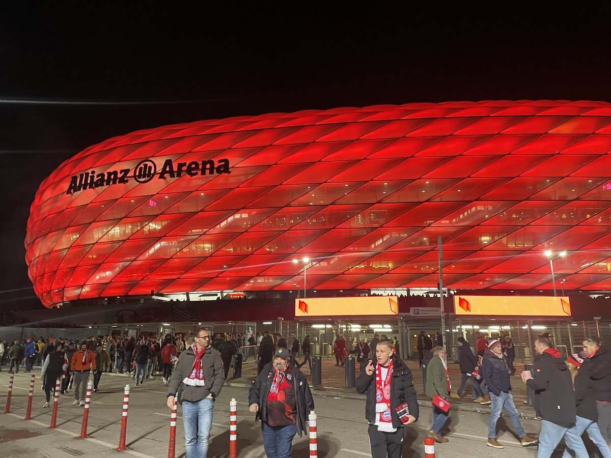 Tom Alex tweet media