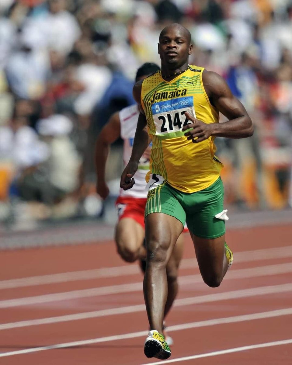 QuickGameRecap's tweet image. Jamaican Sprinter Asafa Powell Became the Fastest Man Alive with a Historic 9.77 Seconds: 20 Years Ago🔥