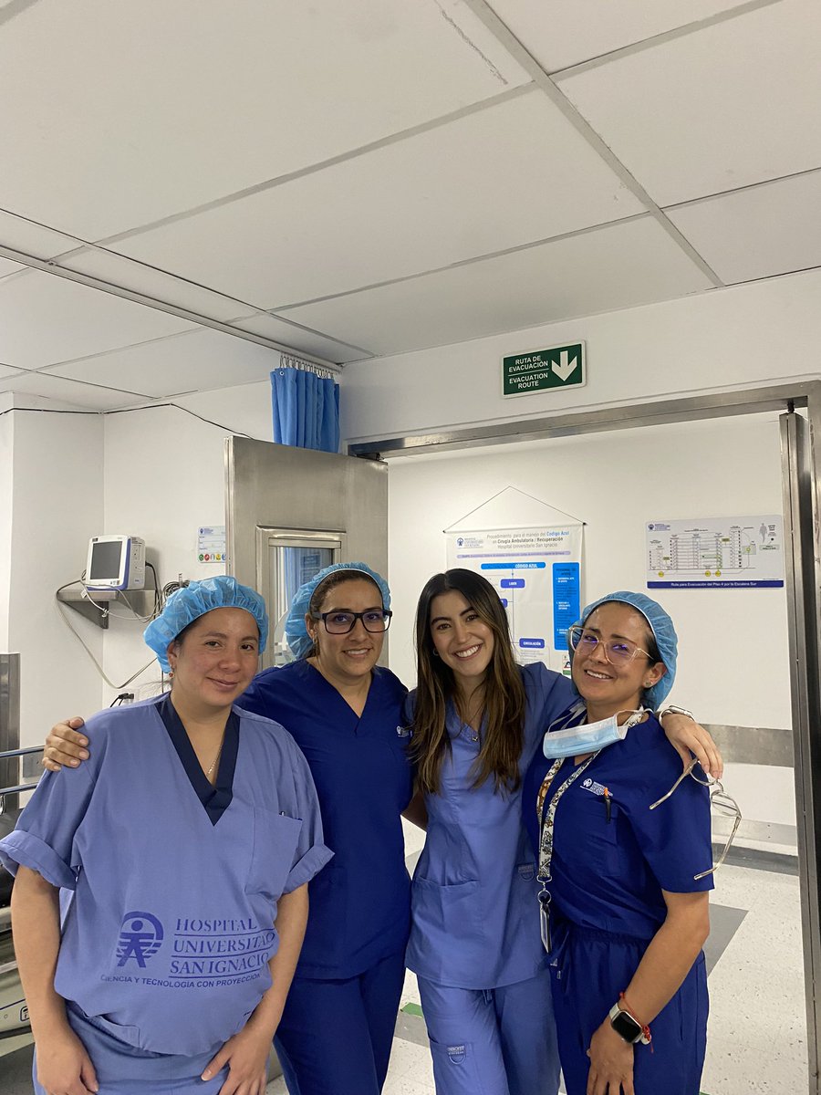 danielaR9806's tweet photo. Con el corazón llenito, me despido del HUSI 🏥♥️ 
A seguir construyendo los sueños https://t.co/3aKAoFzidW