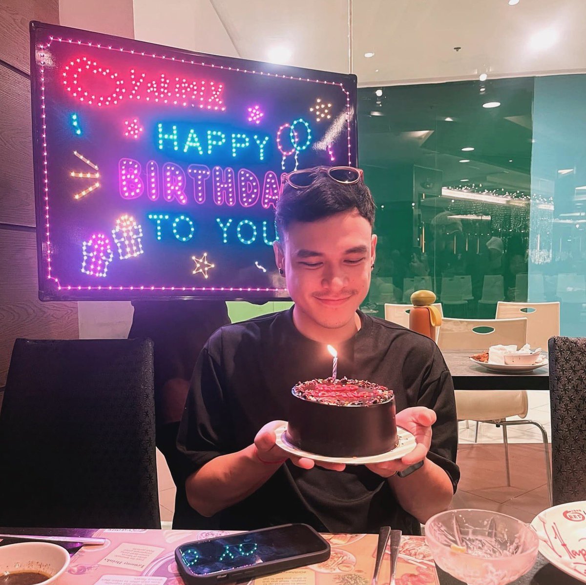 ChrisBr039's tweet photo. 🎈 ❤️ https://t.co/gjmWS3i6ES