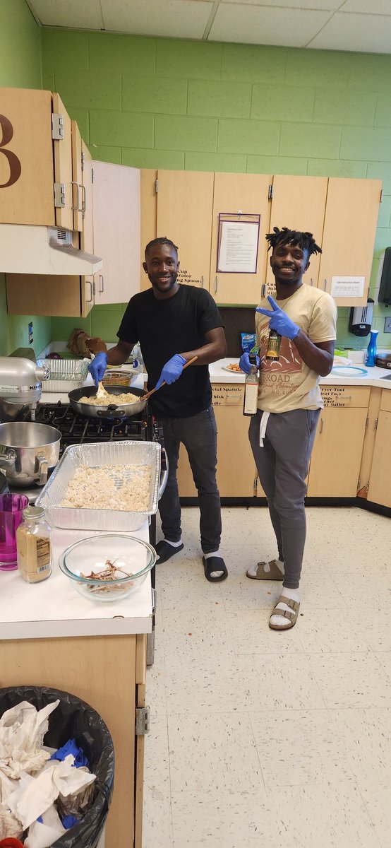 Keera Dwulit, EdD (@keeradwulit) on Twitter photo This stuff matters so much! 90+ <a href="/AvonworthHigh/">Avonworth HS</a> students & families gather to share cultural favorites...inspiring. Beautiful gratitude @ 2nd Annual ESL Friendsgiving! <a href="/Avonworthschool/">Avonworth District</a> <a href="/JeffHadleyEdD/">Jeff Hadley, Ed.D.</a> <a href="/KRemenskyASD/">Kaitlin Remensky, Ed.D.</a> This stuff matters so much! 90+ <a href="/AvonworthHigh/">Avonworth HS</a> students & families gather to share cultural favorites...inspiring. Beautiful gratitude @ 2nd Annual ESL Friendsgiving! <a href="/Avonworthschool/">Avonworth District</a> <a href="/JeffHadleyEdD/">Jeff Hadley, Ed.D.</a> <a href="/KRemenskyASD/">Kaitlin Remensky, Ed.D.</a>