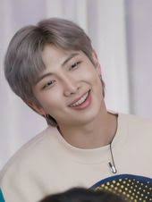 Being happy or sad, Gloomy or Excited, Moody or Stab, Are options that are presented to you EVERY MORNING You just have to make the RIGHT CHOICE

Good Morning💜🍀❄️