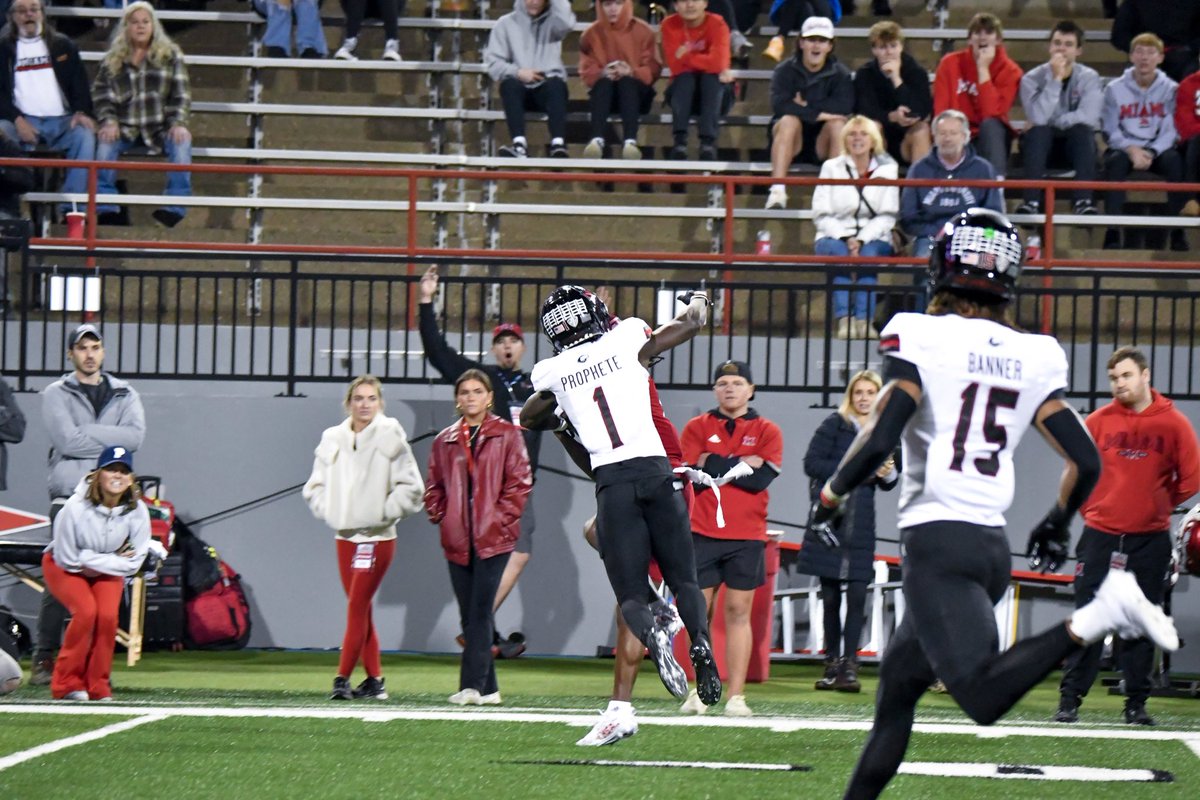 kai_ross21's tweet photo. Big #TakeawayTuesday shout out to Jashon Prophete! Not only was it on 3rd down but it was his FIRST career interception! @NIU_Football https://t.co/KYeeJMSE0Z