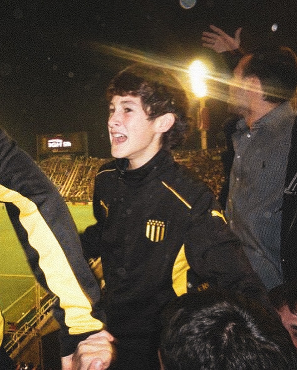 PyD1891's tweet photo. De chico en la tribuna y hoy festejando un gol con el club de sus amores. Nuestro 5. https://t.co/PO1h78eiC0