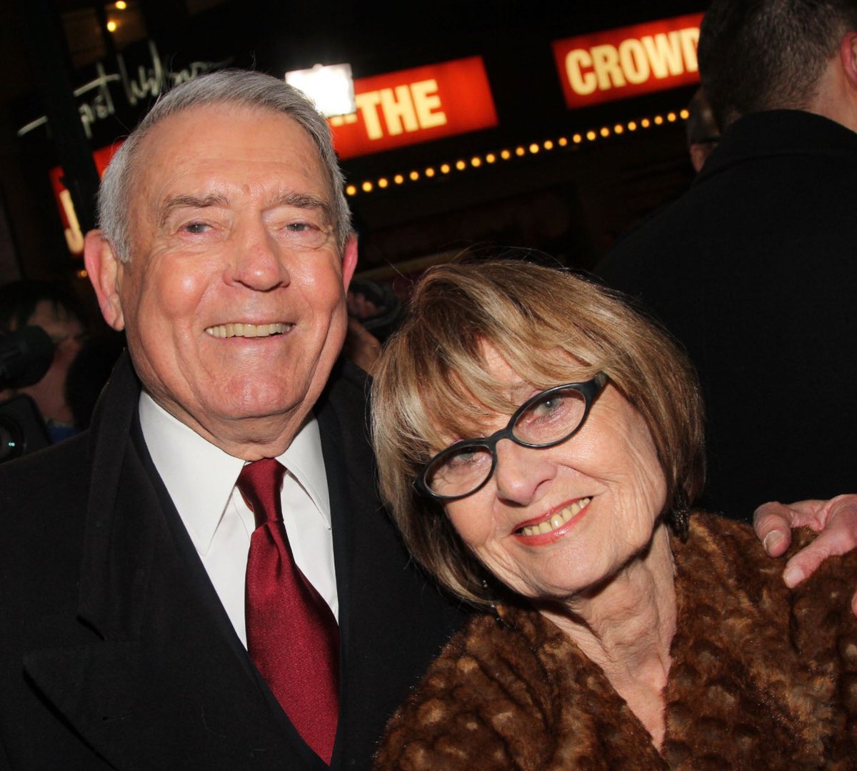 Jean Rather, surrounded by loving family and friends and her beautiful artwork, died in Austin, Texas, on November 26, 2024. Her cause of death was cancer. She was 89.

My sincere condolences to Dan Rather and his family. 💙