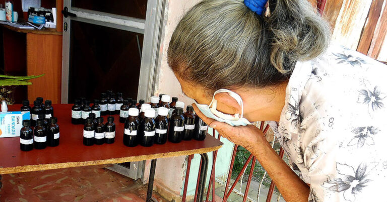 🇨🇺 | A la par de la congratulación que suele entrañar toda fecha significativa, el Día del farmacéutico cubano ha dejado también tareas y empeños muy a tono con este complejo momento que atraviesa la economía del país
👉 acortar.link/eyZkUK
✍️📸 <a href="/Aghustthin/">Pastor Batista</a>