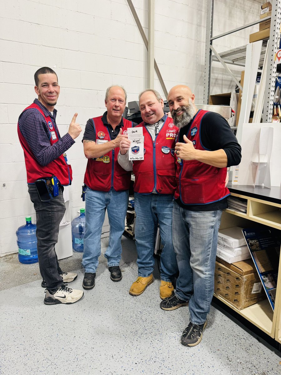 Today myself and store GM <a href="/lorenzo22002781/">lorenzo</a> were honored to pass out some red stars to 3️⃣ superstars. All eclipse over 1.3 million in Pro Sales with much more to come! Well done! 👍🏼 John /Tex /Phyllis <a href="/AndrewsP26/">Paul Andrews</a> <a href="/JaneenV_HRBP/">Janeen Valdes</a> <a href="/TheProRally/">Pro Rally</a> #1608