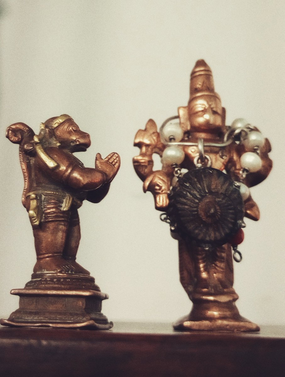 MadhvaHistory tweet media