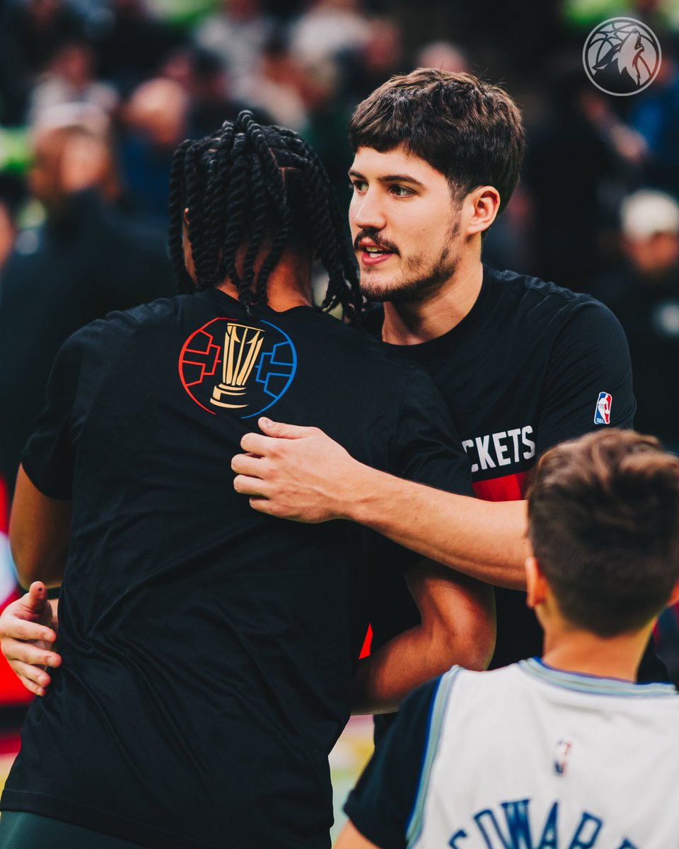 Timberwolves's tweet photo. Rob 🤝 Reed https://t.co/L6Gj9UZrgc