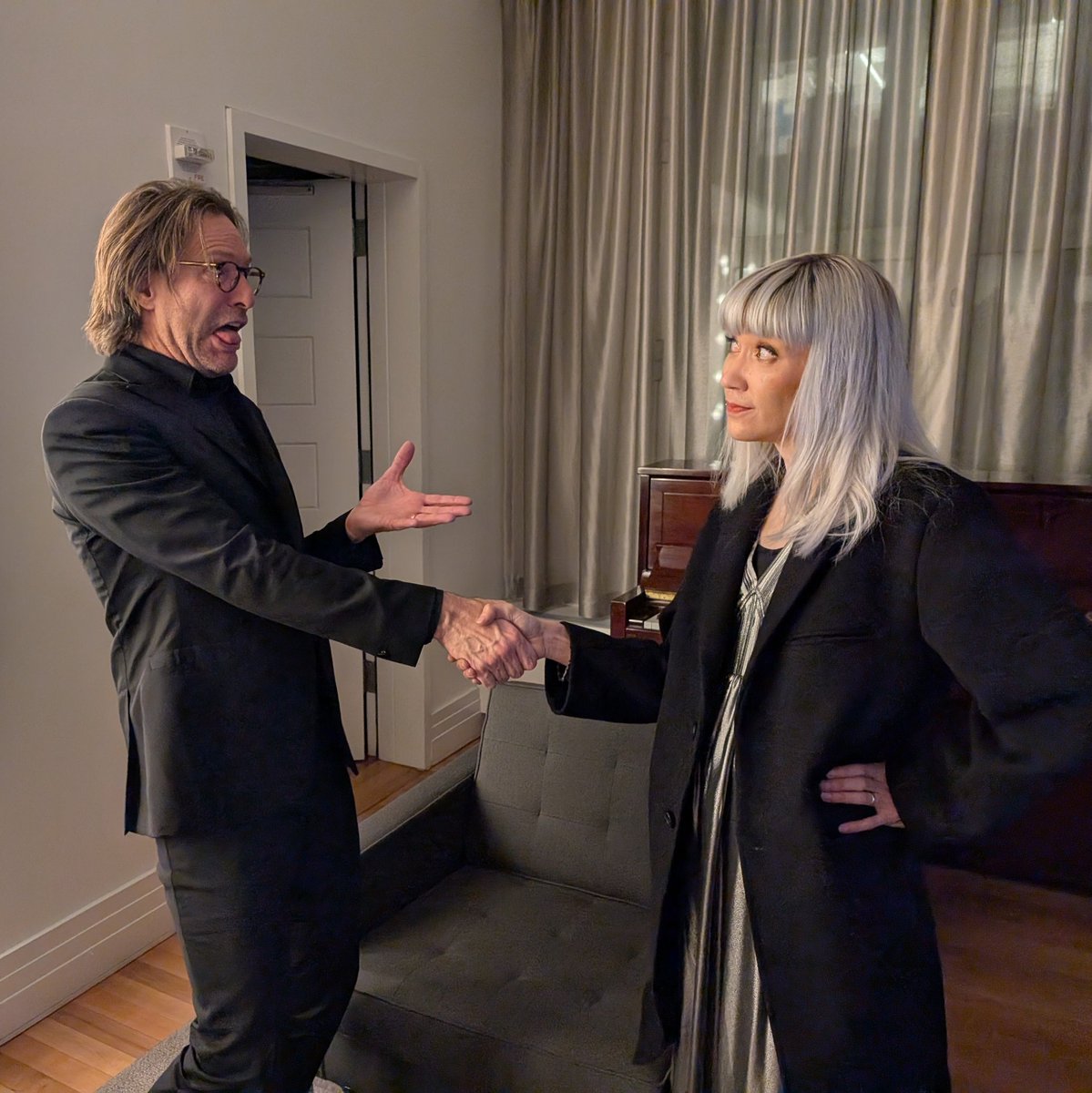 Hahahaha I am adding to the series

<a href="/EricWhitacre/">Eric Whitacre</a> = a very good sport