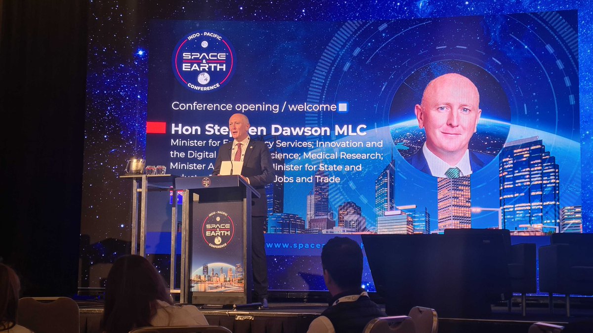 TeranetSpace's tweet photo. A Stellar Moment at #IPSEC2024 🎉
We’re thrilled to share the success of Associate Professor @SaschaSchediwy's session on Advances in Laser Data Communications at the International Space and Earth Conference!
Thank you to the organisers, partners, and attendees!🌟 #spaceweek https://t.co/O778NceEA9
