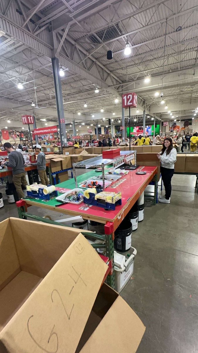 Taylor Seagraves 2028 C/Util (@tseagraves9) on Twitter photo Yesterday I got the amazing opportunity to help give back to my community, by volunteering at Operation Christmas Child. I got to go with a couple of old teammates and their family! I had an amazing time serving the lord as well as my community!
<a href="/KnockoutsFastp1/">Knockouts Fastpitch Softball Organization</a> <a href="/Curtis_Cole/">Curtis Cole</a> Yesterday I got the amazing opportunity to help give back to my community, by volunteering at Operation Christmas Child. I got to go with a couple of old teammates and their family! I had an amazing time serving the lord as well as my community!
<a href="/KnockoutsFastp1/">Knockouts Fastpitch Softball Organization</a> <a href="/Curtis_Cole/">Curtis Cole</a>
