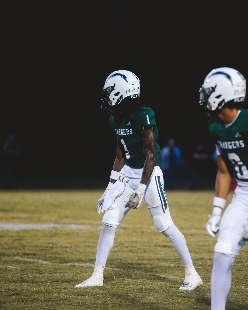 tywashingtonuno's tweet photo. Blessed to be named a 1st team All-state WR⭐️

 &amp; play in the North/South All star game! ⭐️ https://t.co/9dSP9gRwZn