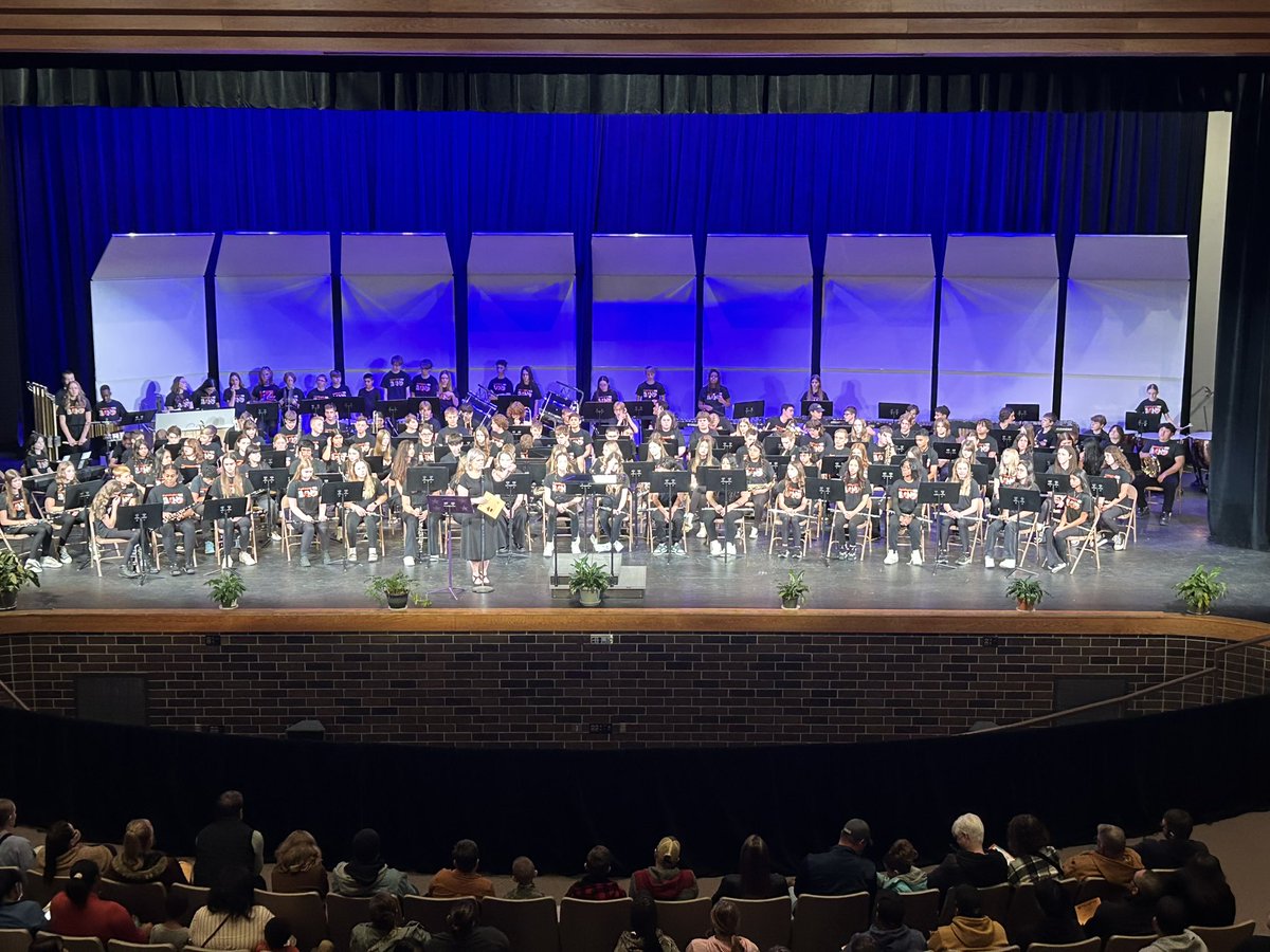 DodgeTigers's tweet photo. 8th grade bands sounded great at the BMS/DMS combined concert! #DMSpride #WeAre192 https://t.co/N0f9bl9QAb