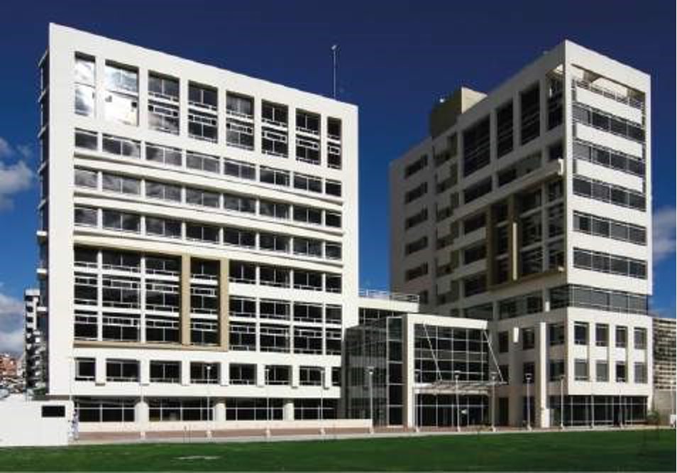 Para construir el complejo arquitectónico de Flscso negocie  con 4 alcaldes: Mahuad dio un terreno en la Floresta que luego con Sevilla permutamos por el actual. Moncayo dio el del parque y Vallejo modificó de comodato en donación. Gran ubicación. <a href="/FLACSOec/">FLACSO Ecuador</a>