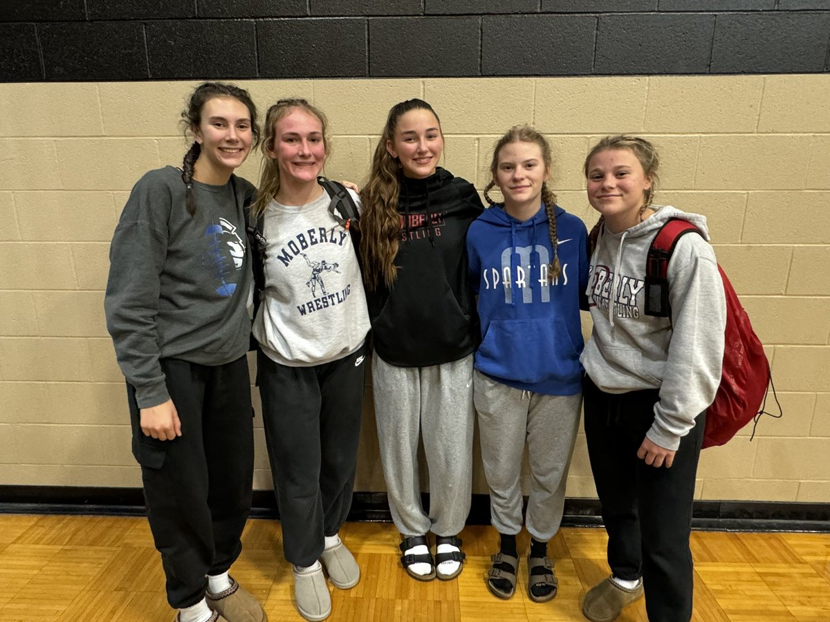 All 5 finalist at the Lathrop tournament today! 

Brinley Morris 1st
Zoey Richardson 2nd
Avery St. Clair 2nd
Addison Orscheln 1st
Breanne Gibbs 1st