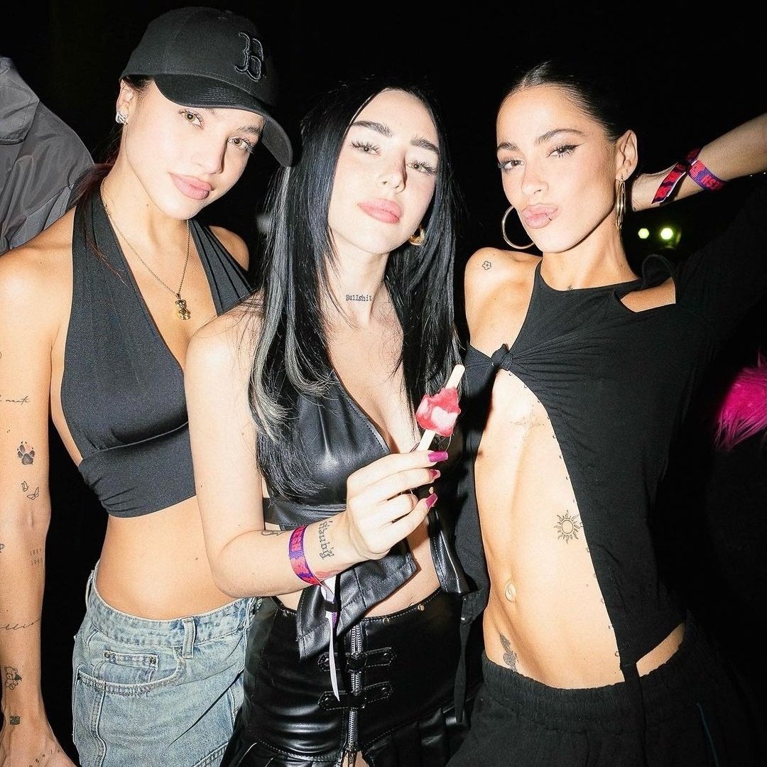 luna (@folkbuterag) on Twitter photo 