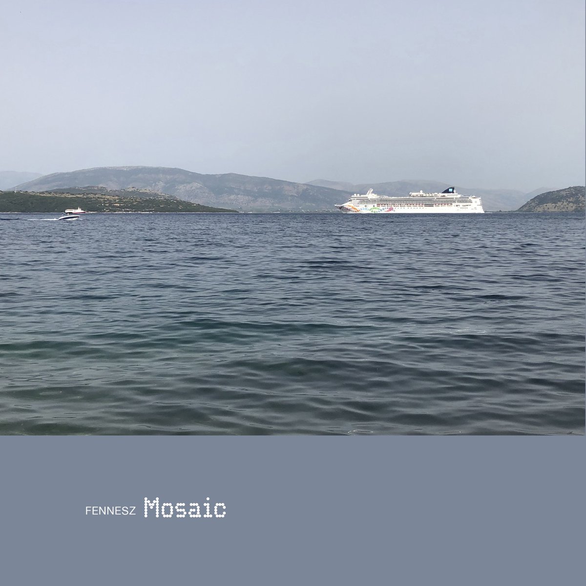 ご予約受付中⛴️
FENNESZ『Mosaic』CD

ギターとコンピューターで無二のエレクトロニック・サウンドを創出するフェネス、約5年半ぶりのニュー・アルバム『モザイク』。おそろしいほど精緻に構築された音像が途方もなく美しい無比の傑作
anywherestore.p-vine.jp/products/pcd-2…