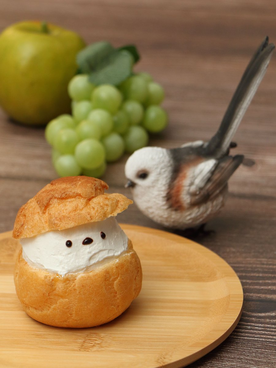シュークリームからこんにちは（・▴・）