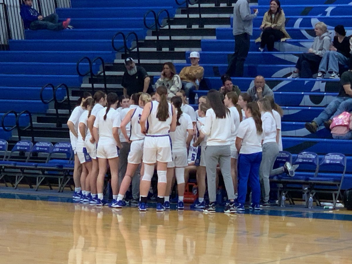 Girls Basketball takes on the Bonneville Lakers. Way to get the “W”! Go Silverwolves! #ForeverFremont 💙🐺