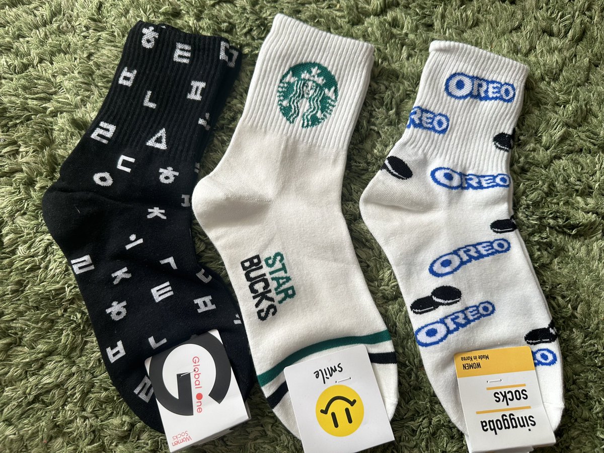 YABUMMY0909's tweet photo. 渡韓日記 お土産編🩵
自分へのお土産🩵
☆2024スタバタンブラー
☆emisキャップ🧢
☆明洞で買った靴下🧦🤣
☆教保文庫のアロマリードディフューザー🎶
☆フリーマガジン(建造物編)
どれも私好みで🩵眺めてニタニタしてる。
楽しかったなー🩵
#渡韓日記 #教保文庫 #교보문고 #eims
 #韓国建築巡礼 https://t.co/SfcQfLgXlY