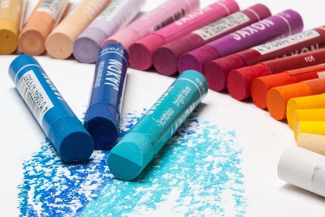 bristolcourses's tweet photo. Oil Pastels-An Introduction

Discover the vibrant and beautiful world of oil pastel painting! This course will cover the fundamental principles and hands-on techniques of working with oil pastels. 

Starts on Wed 15th Jan | 15:15 - 17:15 | 5 weeks | £81/£49 | B74C https://t.co/mrMX9NEykf
