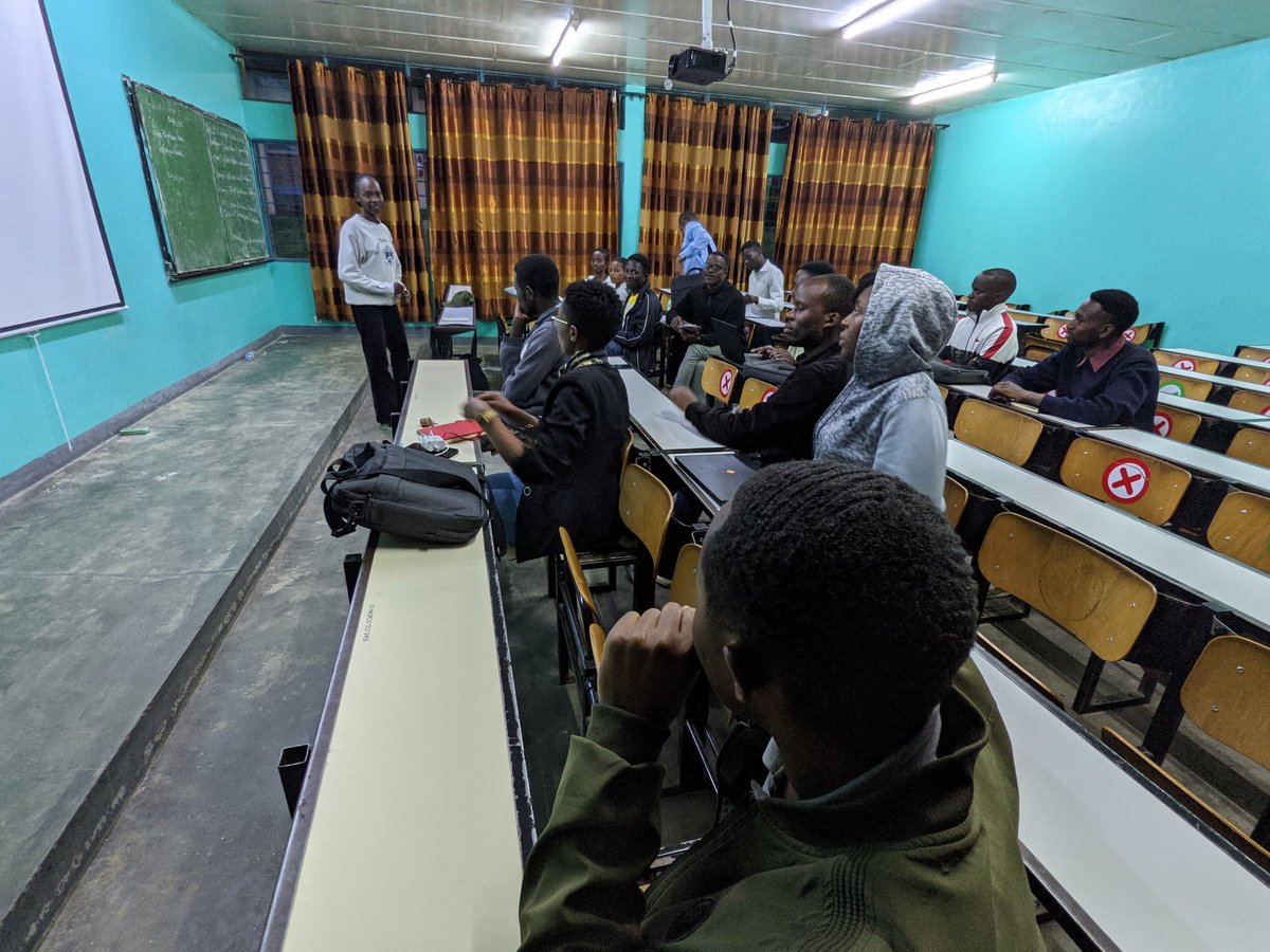 rotaractcavm's tweet photo. All are part of #SkillConnect 
Of this week , 
Our trainer @EmmyGisa3  emphasized on Use of social media efficiently and all bout related, 
Then Game Time : see how contestants sang down below.
@Rotaract250 @RotaryKV @RwandaICT https://t.co/mM0v85vPvF