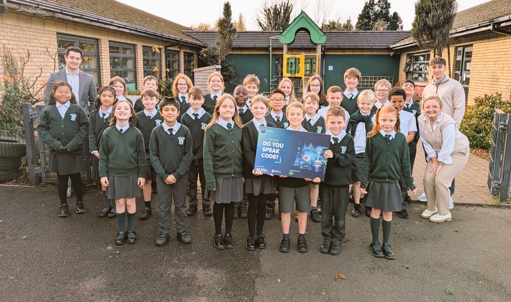 mulgrew_ciara's tweet image. #TimeToCode pupils @Finaghyps are really enjoying everything they are learning from their super #volunteers from #EYNI Using #Scratch they work through a series of projects building on their #coding knowledge week by week! #CodingSkills @EYnews ♥️💻♥️ @DarrenBayliss_ @bitcni