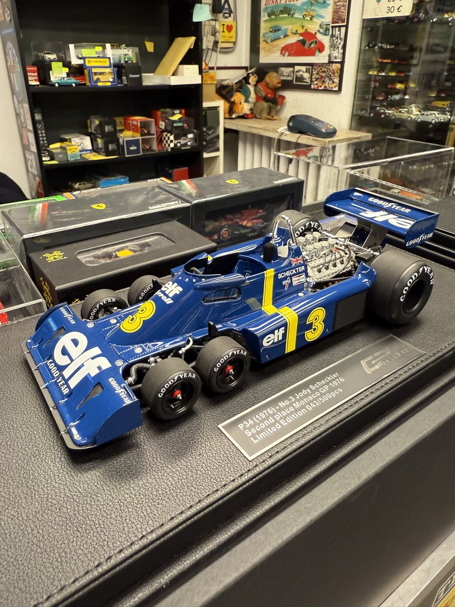 1/18 GP replicas ティレル P34/5 後半戦仕様 1977 スパーク 1/18 ティレル P34 F1 イタリアGP 1977 - YouTube