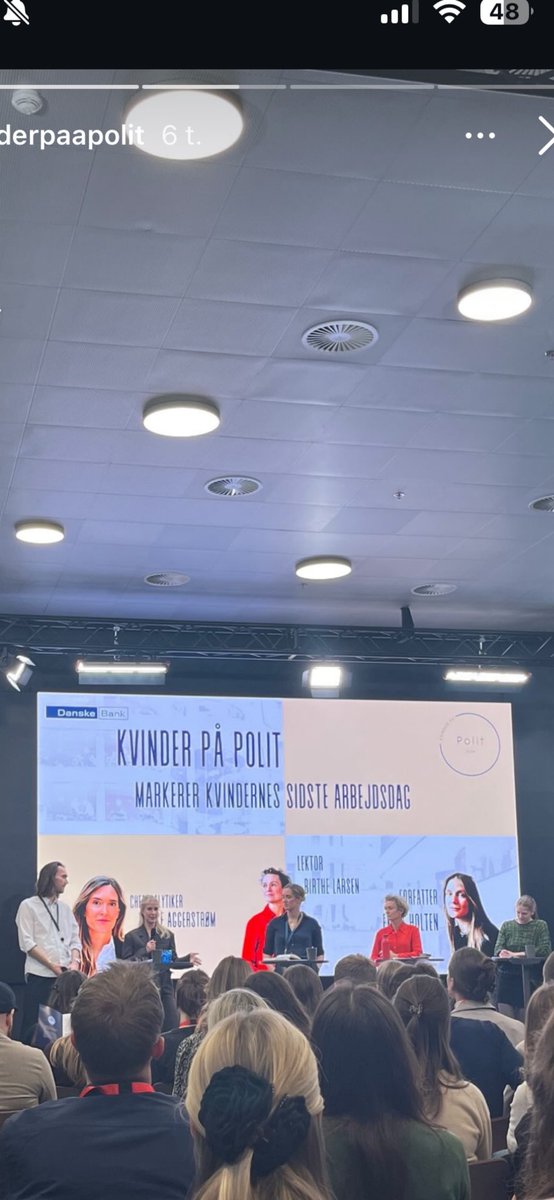 BirtheLarsenCph's tweet photo. Jeg talte med @emma_holten og @LAggerstroem på Kvinder på Polit om at lønforskellen mellem mænd og kvinder er 12% og andelen af kvinder i et erhverv “forklarer” halvdelen af forskellen. Hvis der er mange kvinder i et erhverv, værdisættes arbejdet mindre. Her en af løsningerne: https://t.co/hXtNLA2YR4