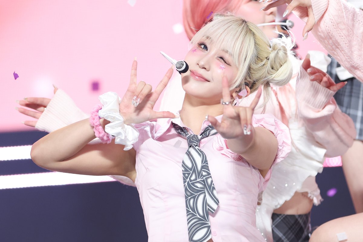 mbcplusm's tweet image. [쇼챔피언 현장포토]
▪︎Kep1er - TIPI-TAP▪︎

일렁이는 wave 번지는 설렘💗

📷naver.me/5wW15Qfs

_
#쇼챔피언 #쇼챔 #ShowChampion
#Kep1er #케플러
#TIPI_TAP
#최유진 #샤오팅 #김채현 #김다연 #히카루 #휴닝바히에 #서영은
@official_kep1er