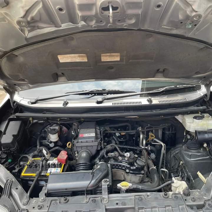 Suka Mobil Tua tweet media