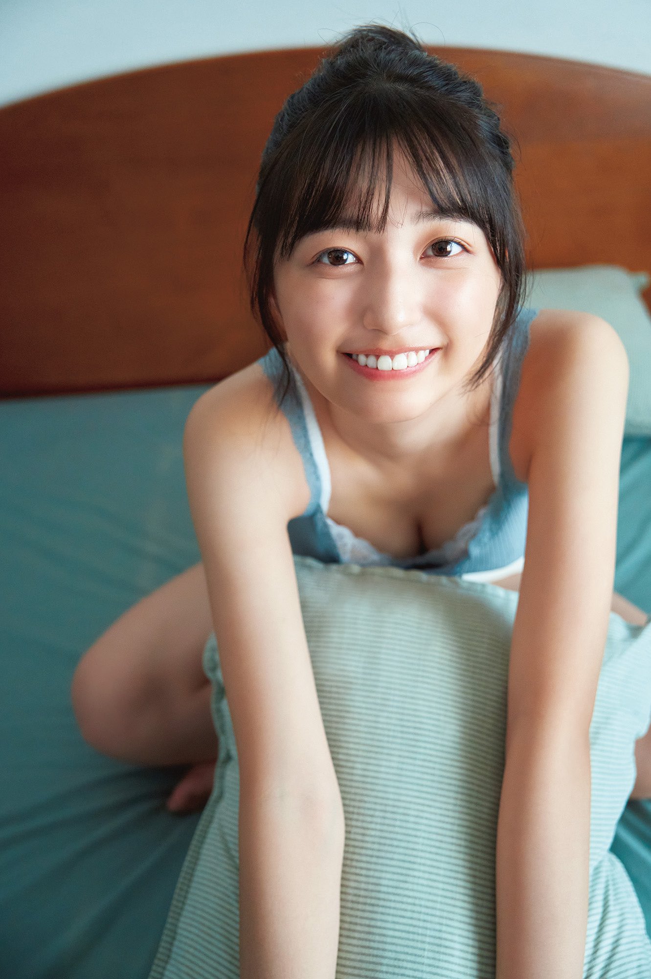 O*L様 五百城茉央さん　写真集　当選品 五百城茉央1st写真集より、全19種の書店別特典絵柄を一挙公開