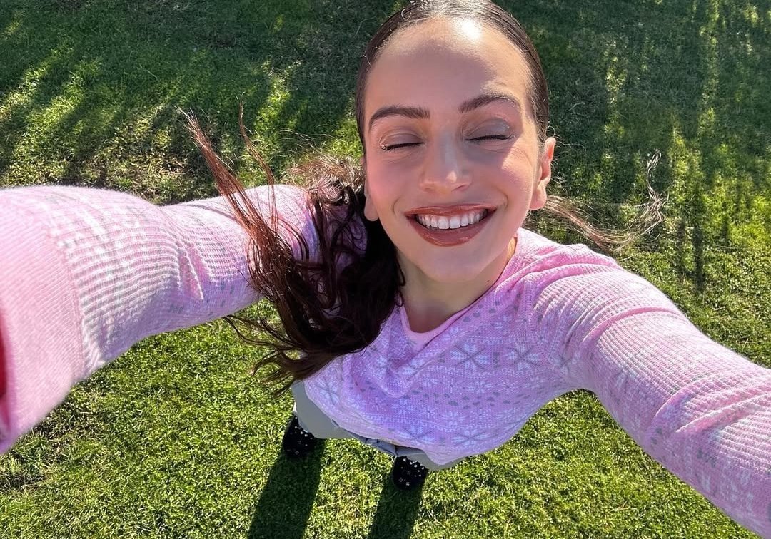 eclipsepeluso's tweet photo. hilo de mis interacciones con @rosalia 🥺<3 https://t.co/YYGwPpK6Ns